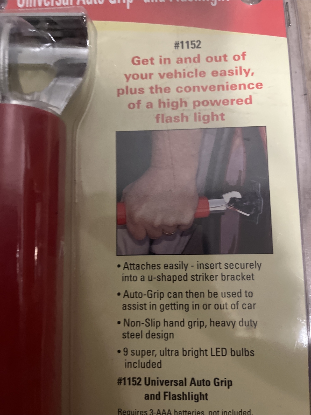 UNIVERSAL AUTO GRIP & FLASHLIGHT - #1152 - NIP!