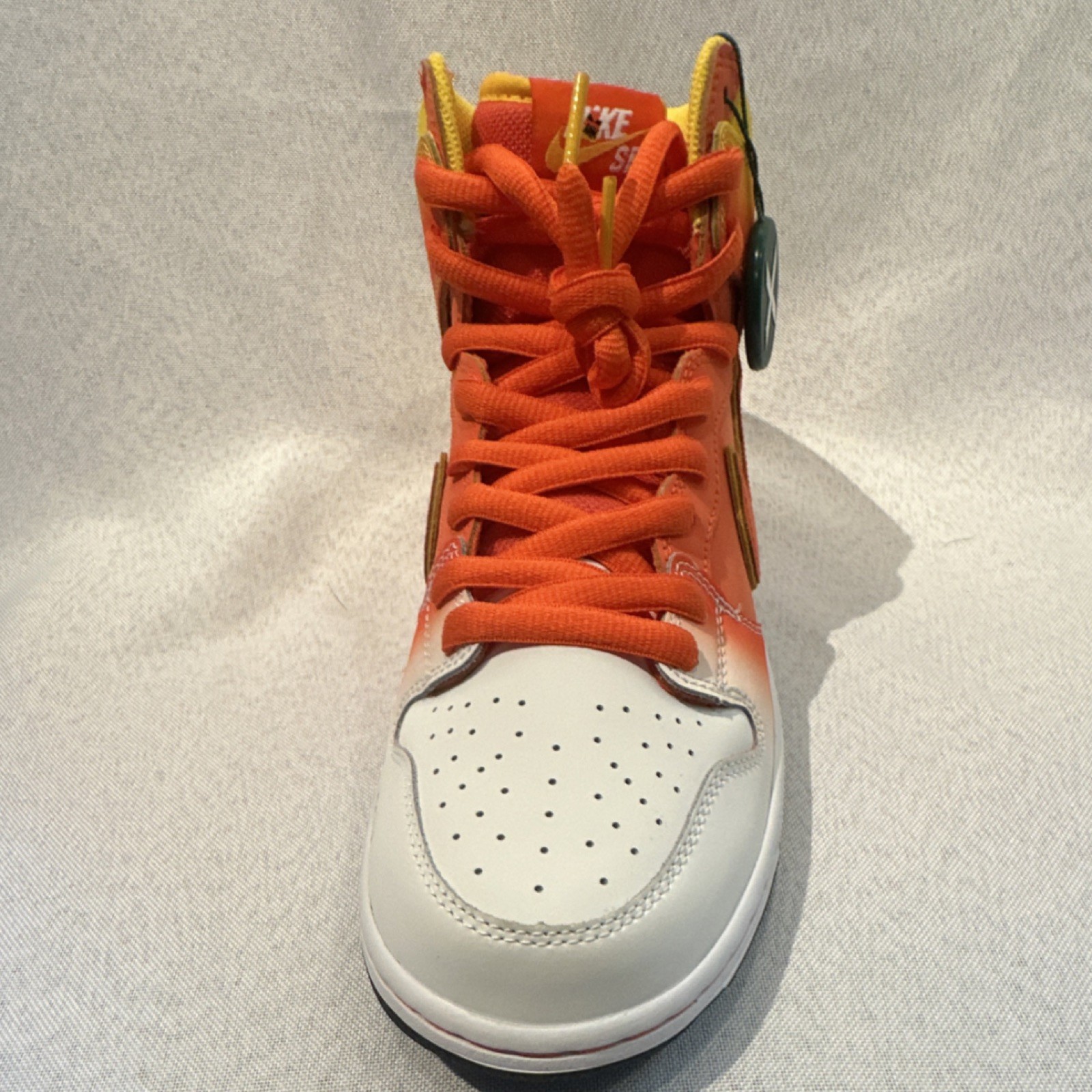 Nike SB Dunk High Pro Orange Candy Corn Skateboarding Shoes US Size 10