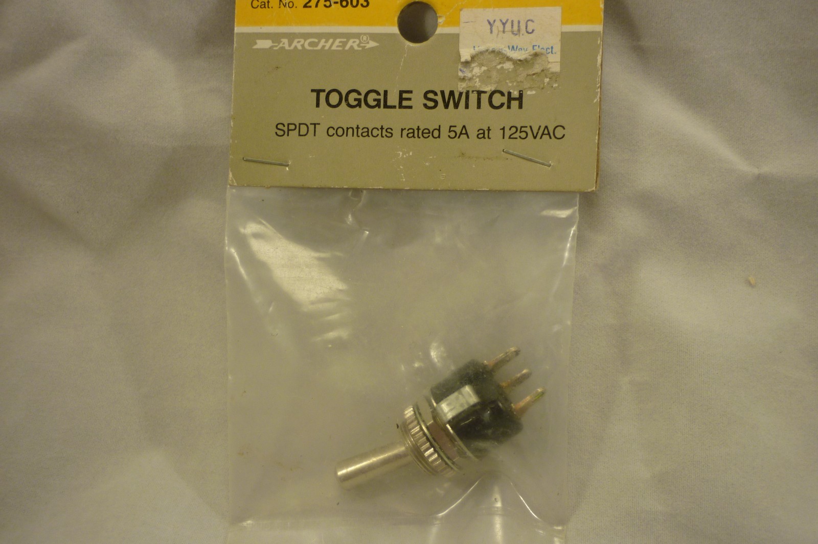 ARCHER TOGGLE SWITCH SPDT CONTACTS 5A AT 125VAC ON/OFF NOS