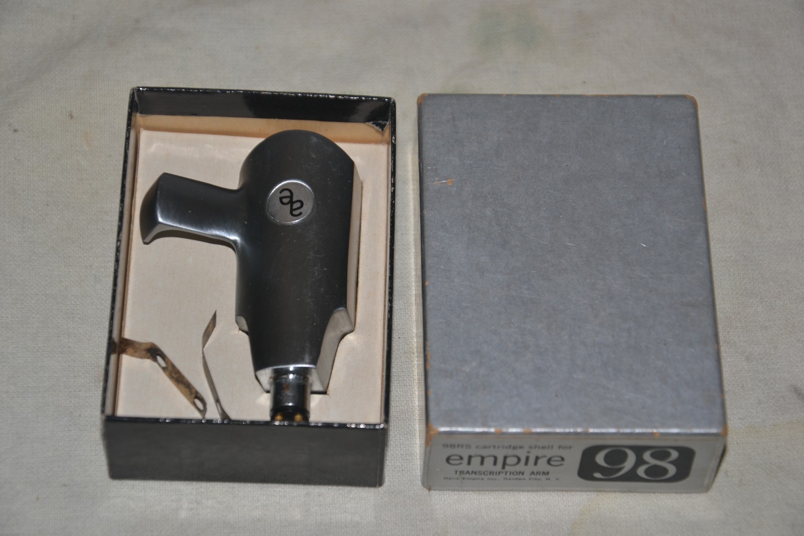 Original Vintage Empire 98 Turntable tonearm Headshell