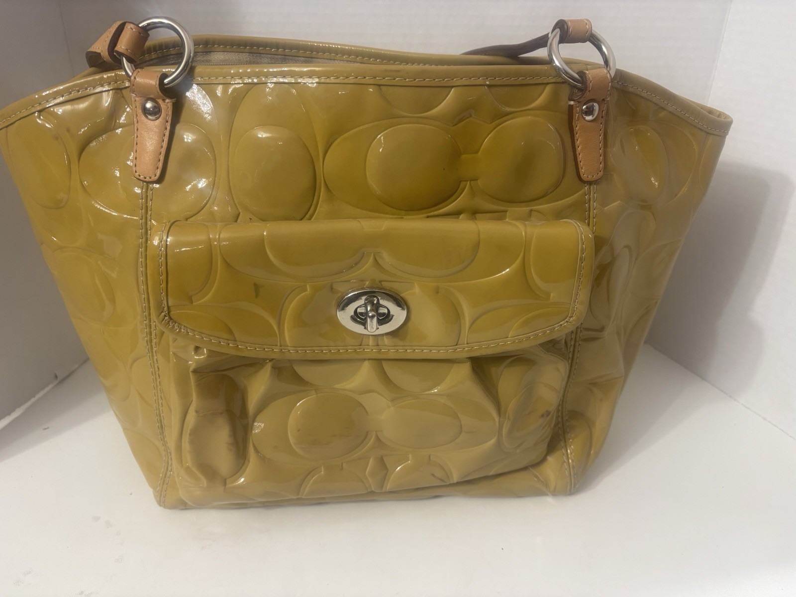 Coach Yellow Patent Signature C Tote Turnlock Pocket Tan Straps Large Bag