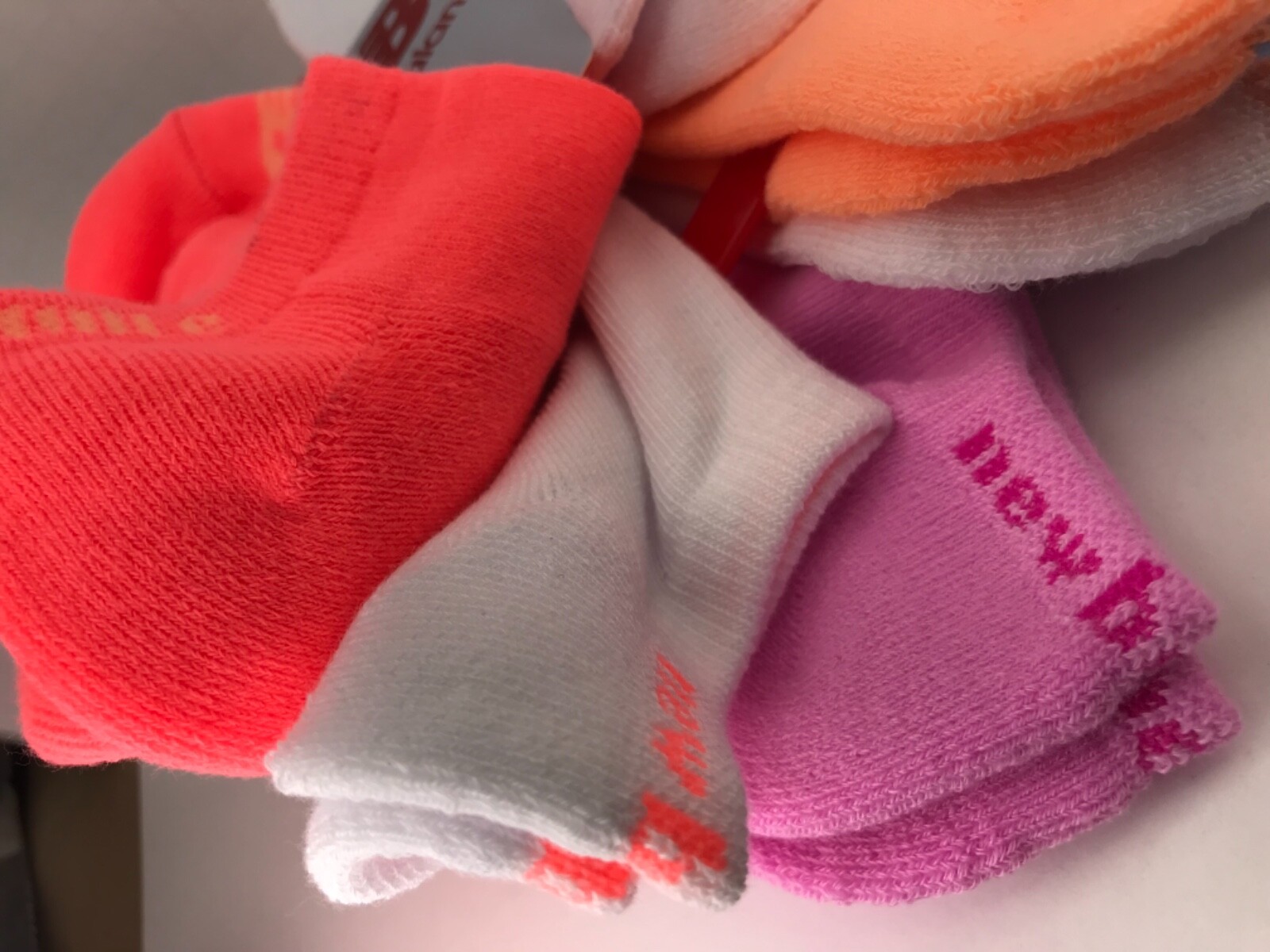 Women's New Balance Performance Athletic Low Cut Socks, 6 Pair, $36 MSRP🎒
