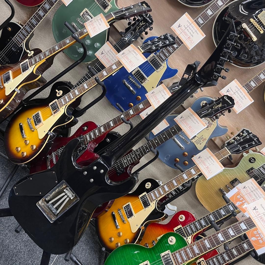 Grassroots Horizon locking tremolo Safe packing!