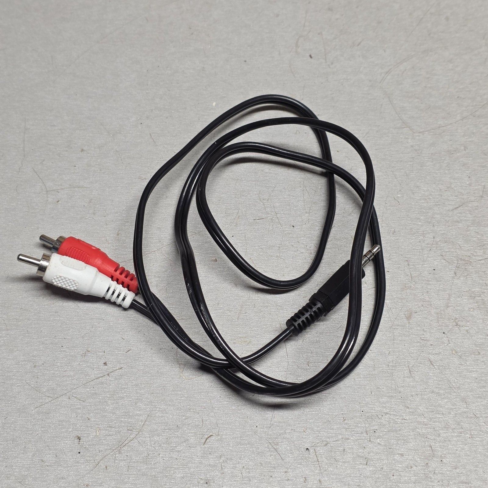 3.5mm AUX to RCA Stereo Audio Cable Red White Male Vintage
