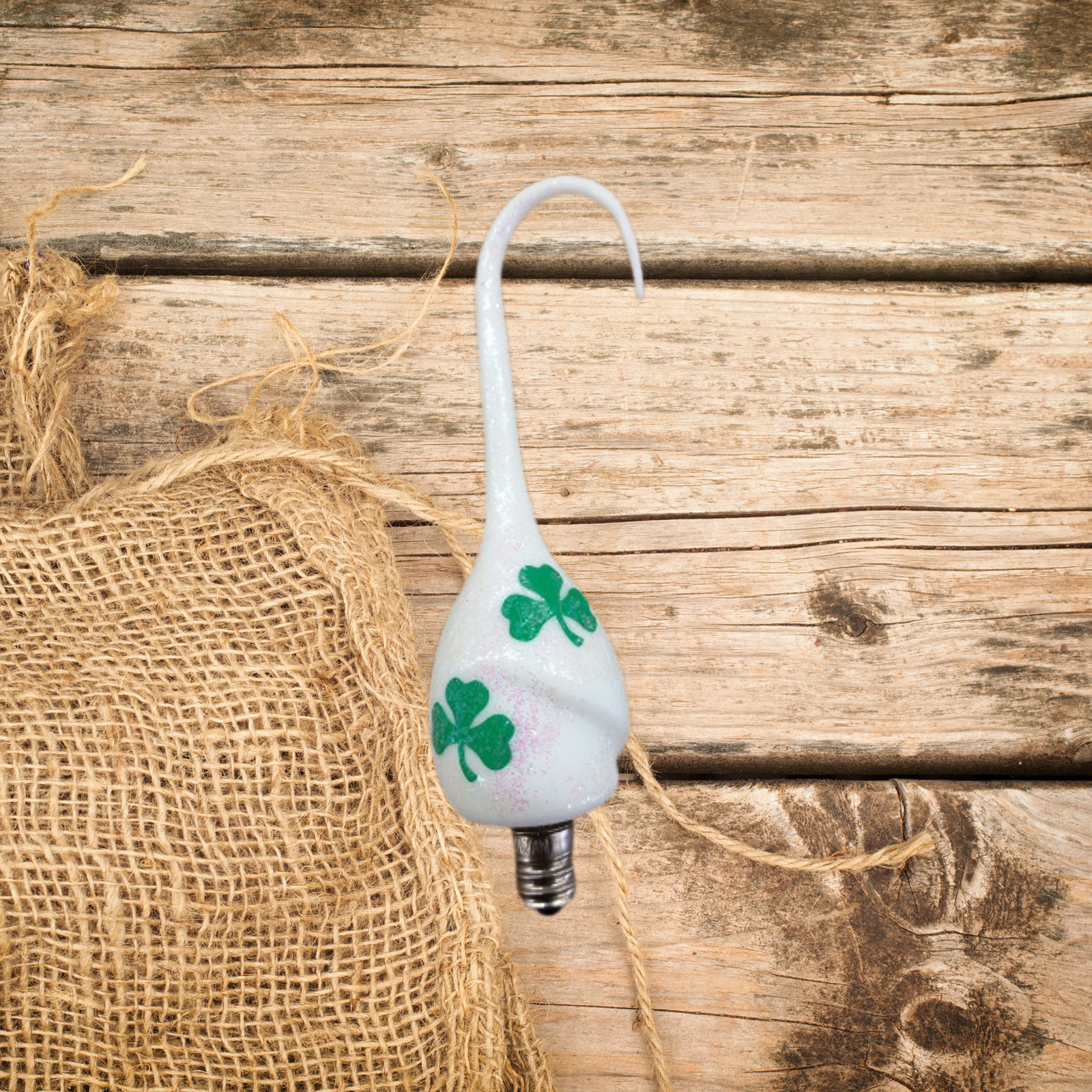 White St. Patrick's Day | 3W C7 Silicone Night Light Bulb | Vickie Jeans