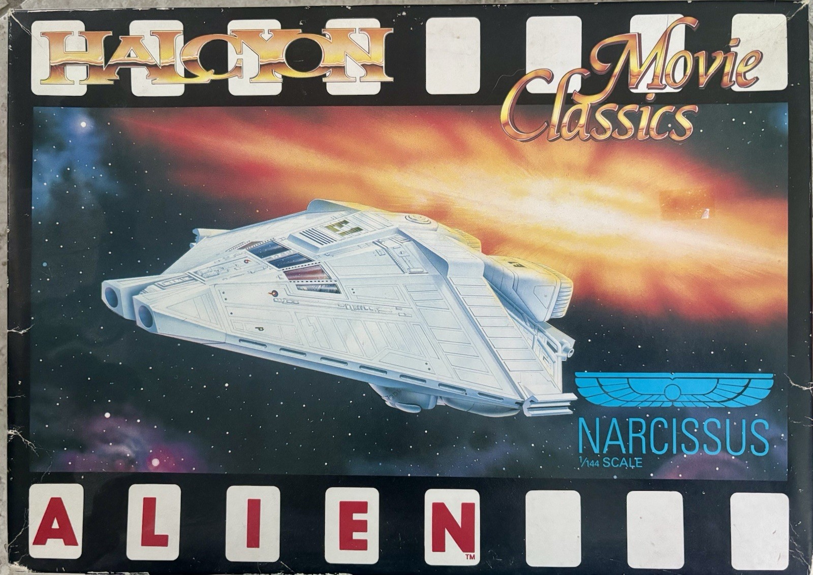 1991 ALIEN Narcissus Shuttlecraft Model Kit New 1991 Halcyon Movie Classics