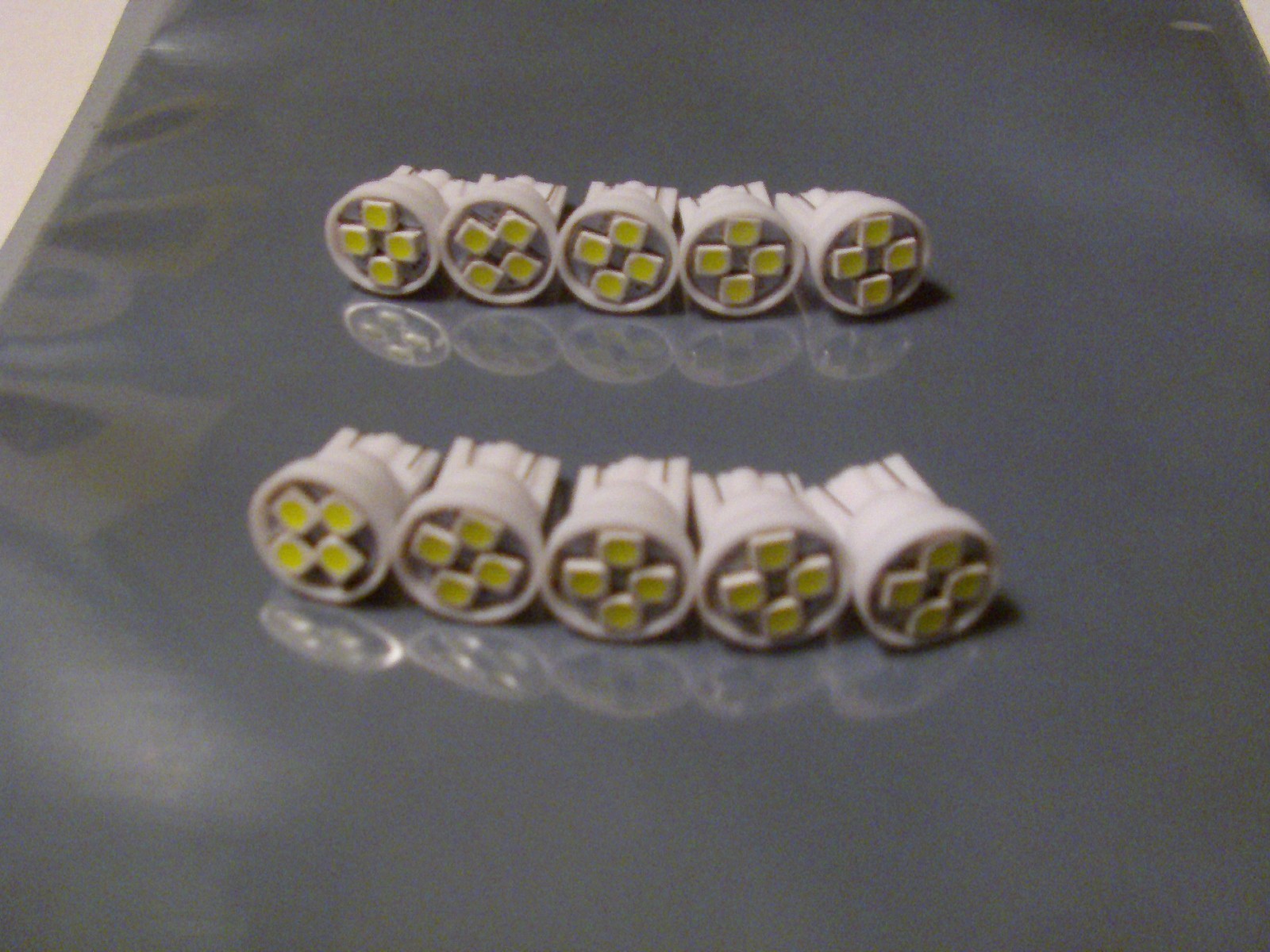 PINBALL LED BULBS 4 SMD 6.3V WHITE #555 wedge base stern williams bally ring x10