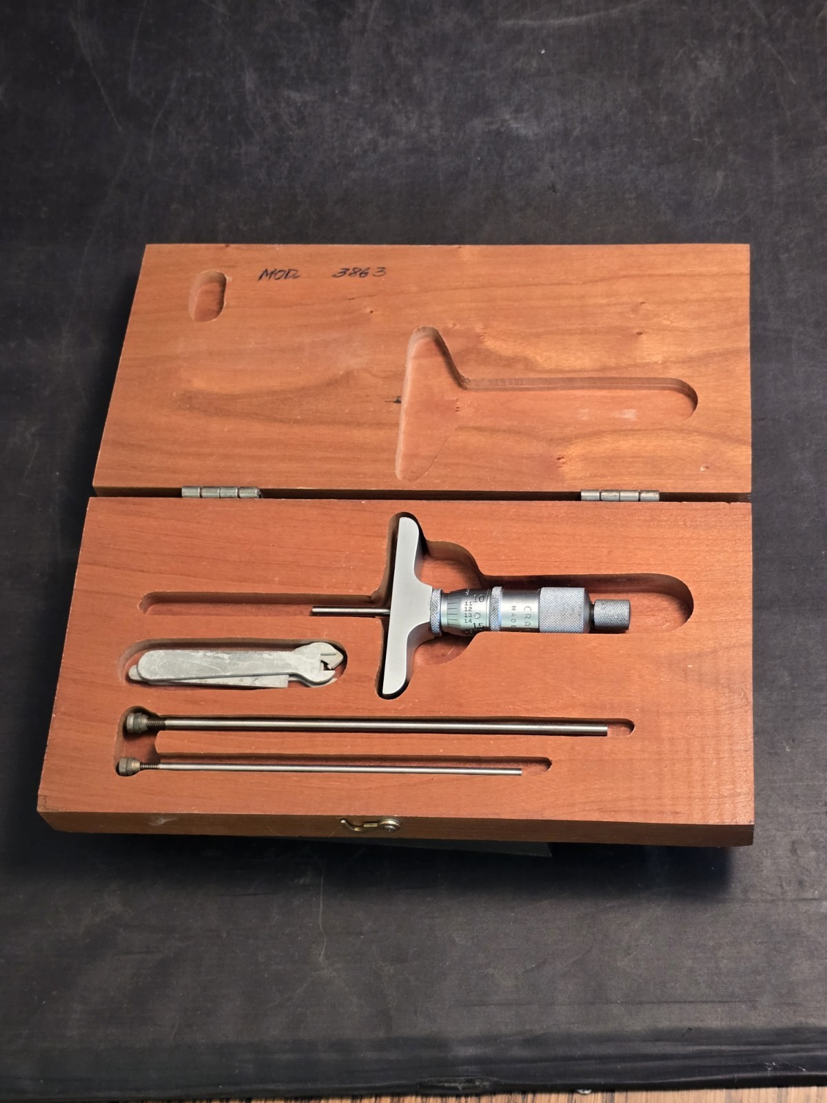 Vintage Craftsman DJ Mechanical Depth Micrometer 3863 w/ 2 Rods Wood Case