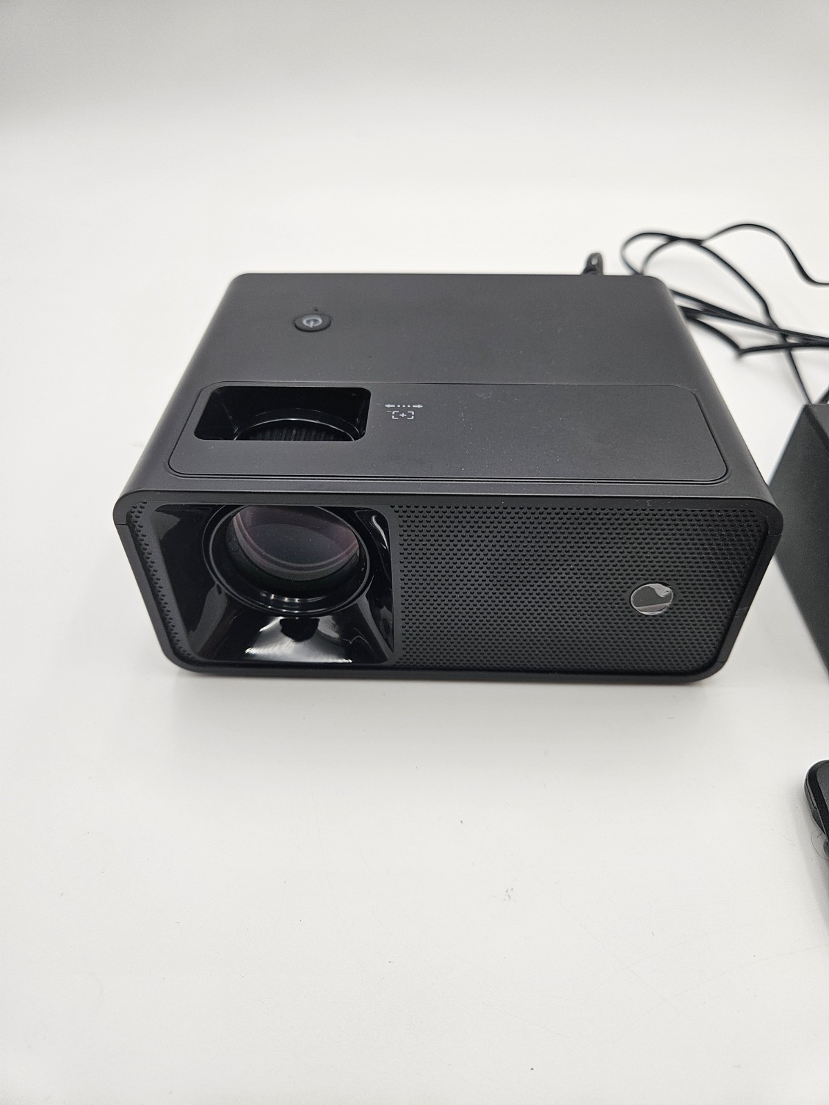 Cibest W13 Mini Projector With Remote And HDMI Cable