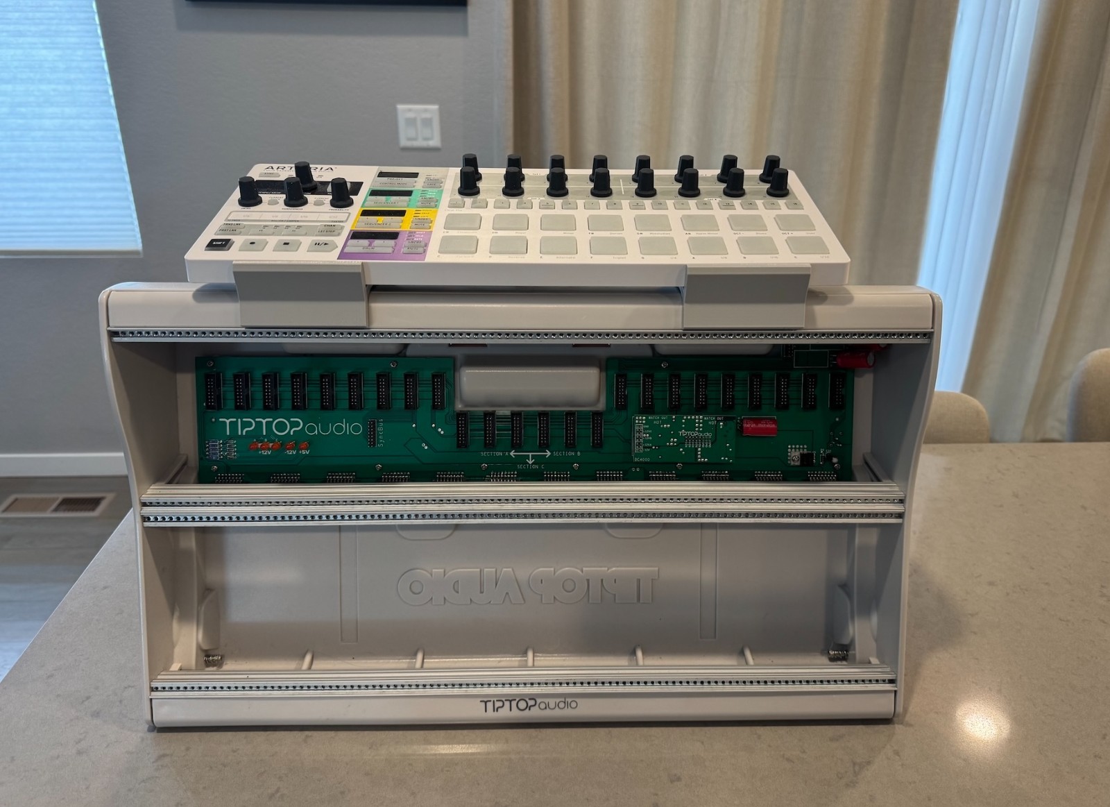 Shelf for Tiptop Mantis Case (pair - light gray)