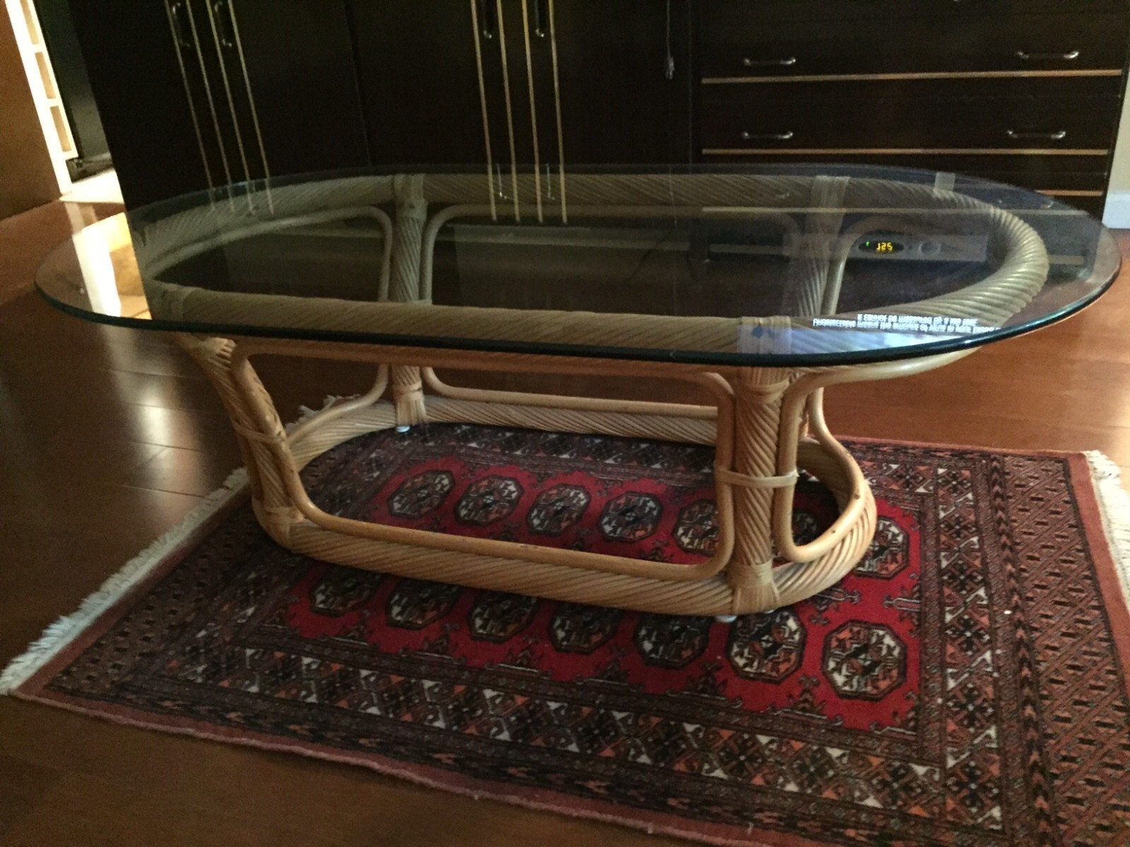 1.Five Pieces, sofa (three seats), armchair (two), night table, cocktail table,