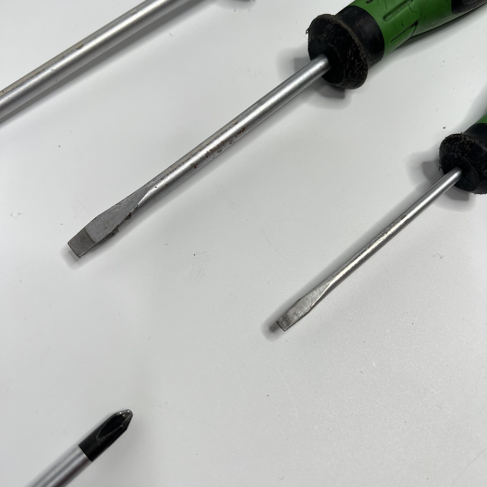 Matco Tools 8 Piece Green Handle Combination Tip Screwdriver Set Witte Germany