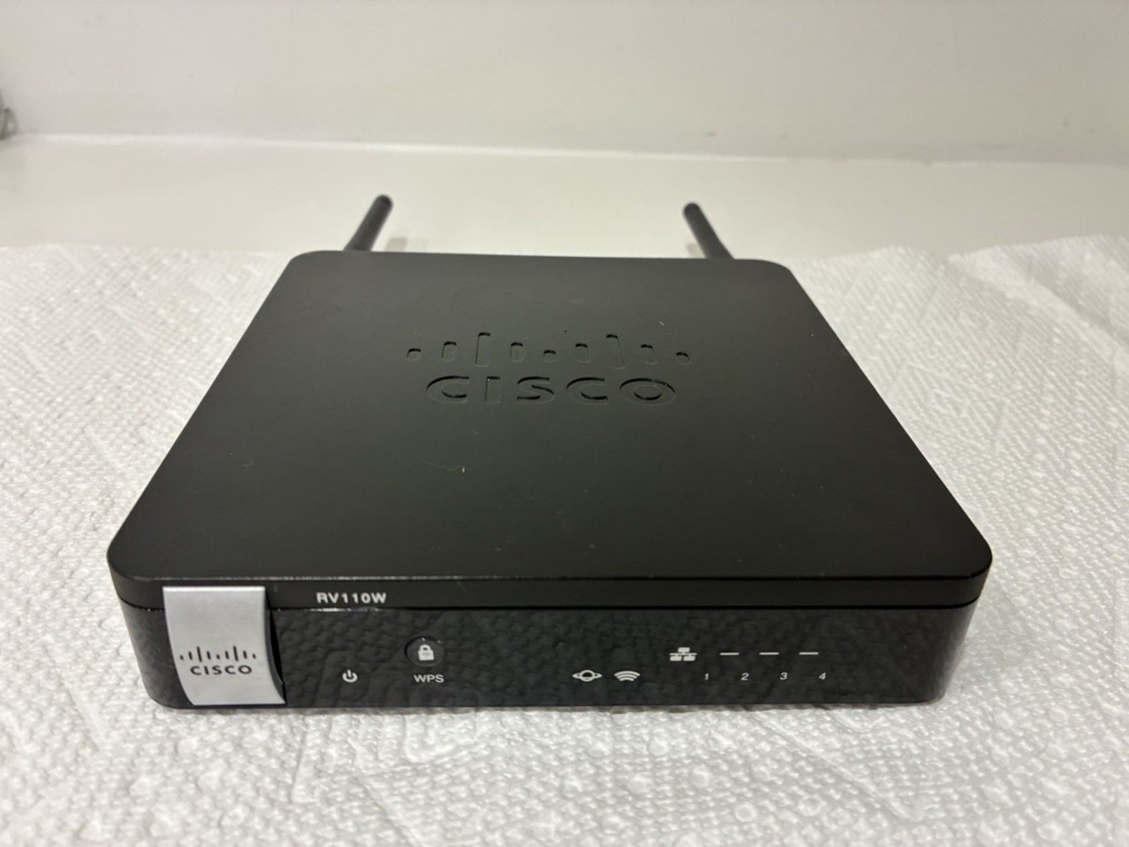 Network Router Wireless VPN Firewall Cisco RV215W 4 Port 10/100 Switch