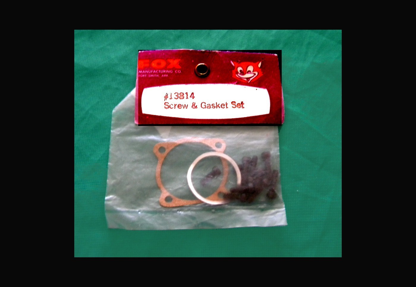 FOX Engine Part SCREW & GASKET # 13814 Factory Sealed