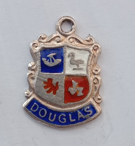 VINTAGE SILVER BRACELET CHARM DOUGLAS TRAVEL SHIELD PLACE NAME CHARM.  CH1-3