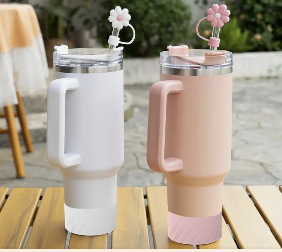 Durable Silicone Boot And Flower Straw Plug Fits 20-40 Oz Tumblers, 3” Diameter