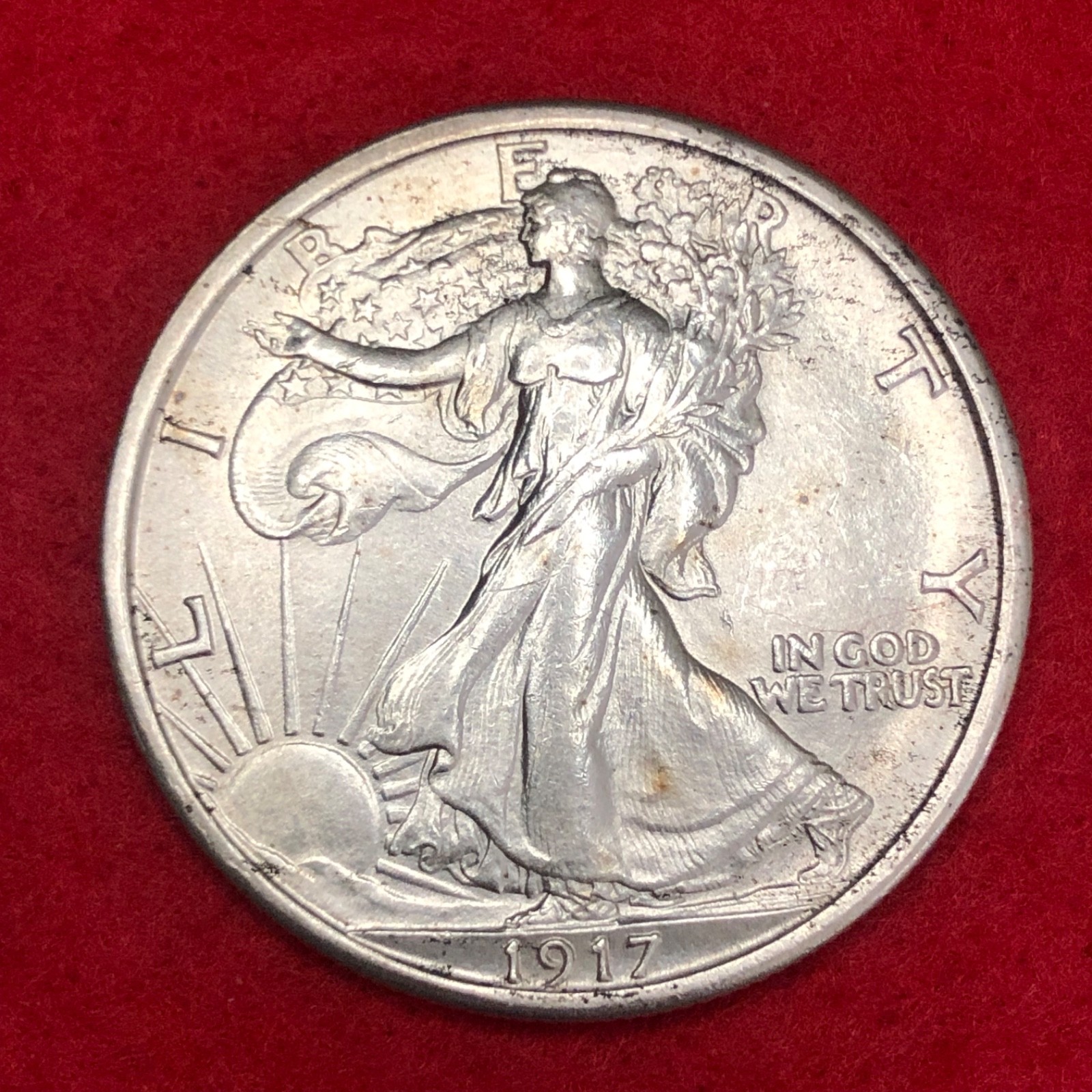1917-P Walking Liberty Half Dollar 50C Uncirculated BU Lustrous Better Date #719