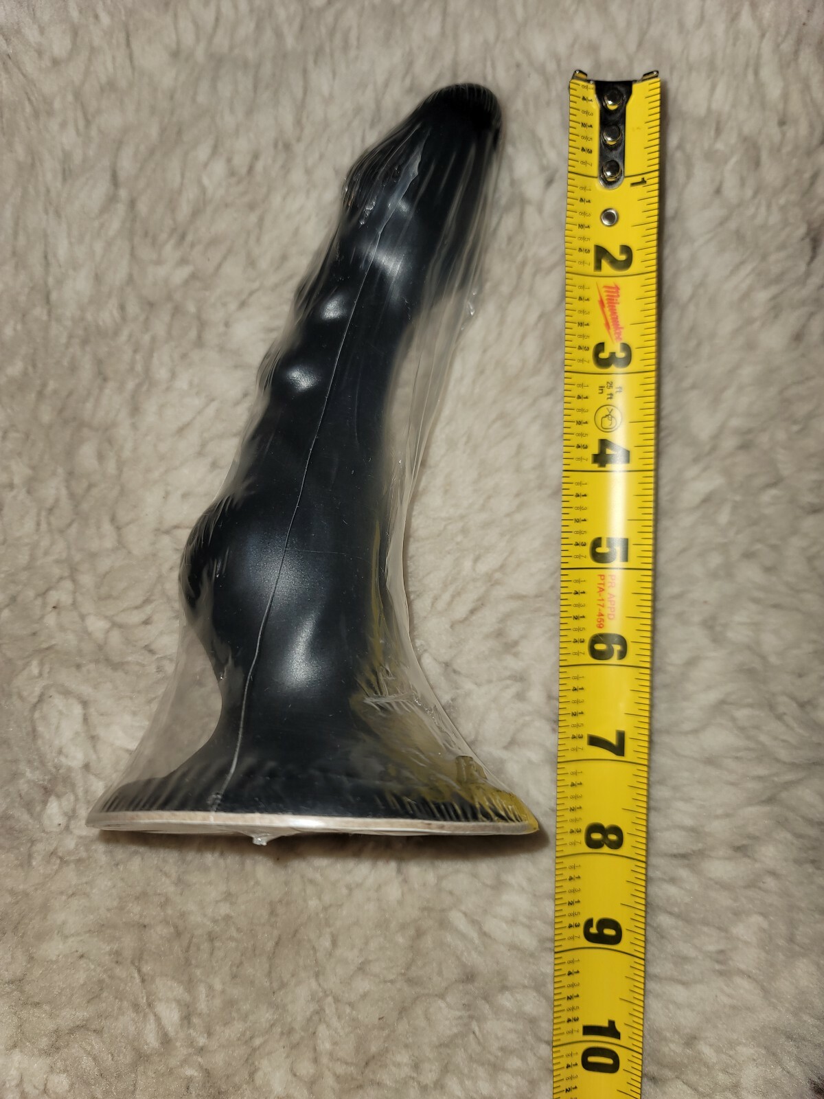 Black Silicone Pleasure Toy Dildo