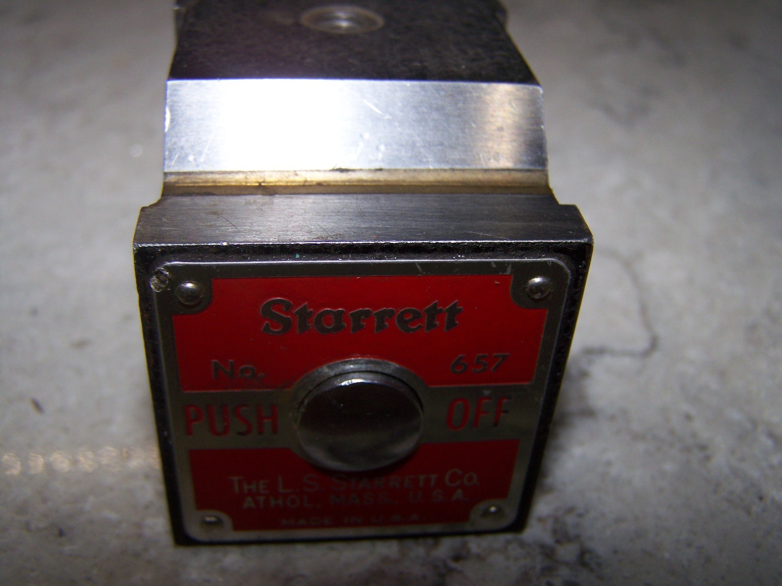 Starrett 657P Magnetic Base Dial Indicator Holder