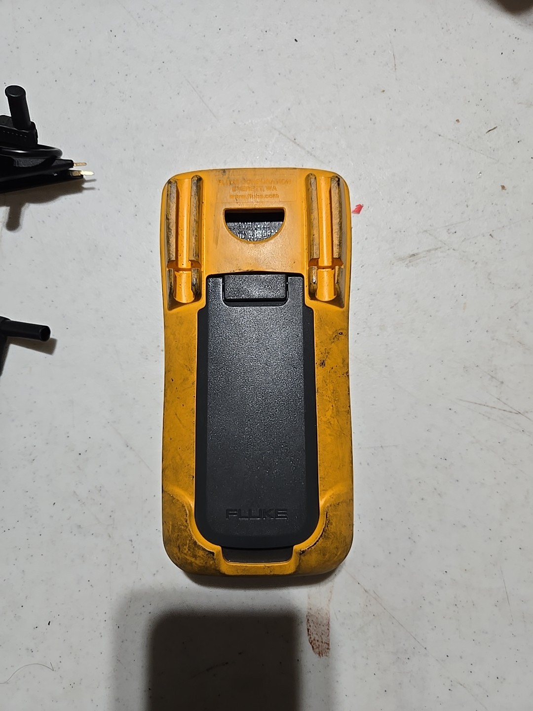 FLUKE 15B+ DIGITAL MULTIMETER (P03063942)