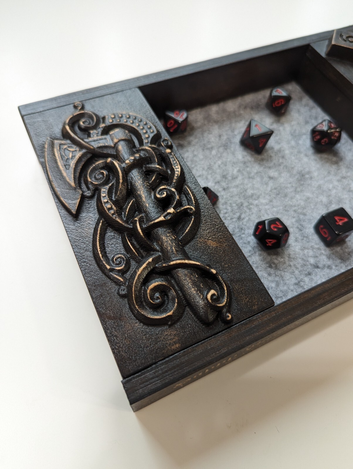 Dice tray Dice holder | Many felt colors | Dice box | Perfect Gift for D&D Fans