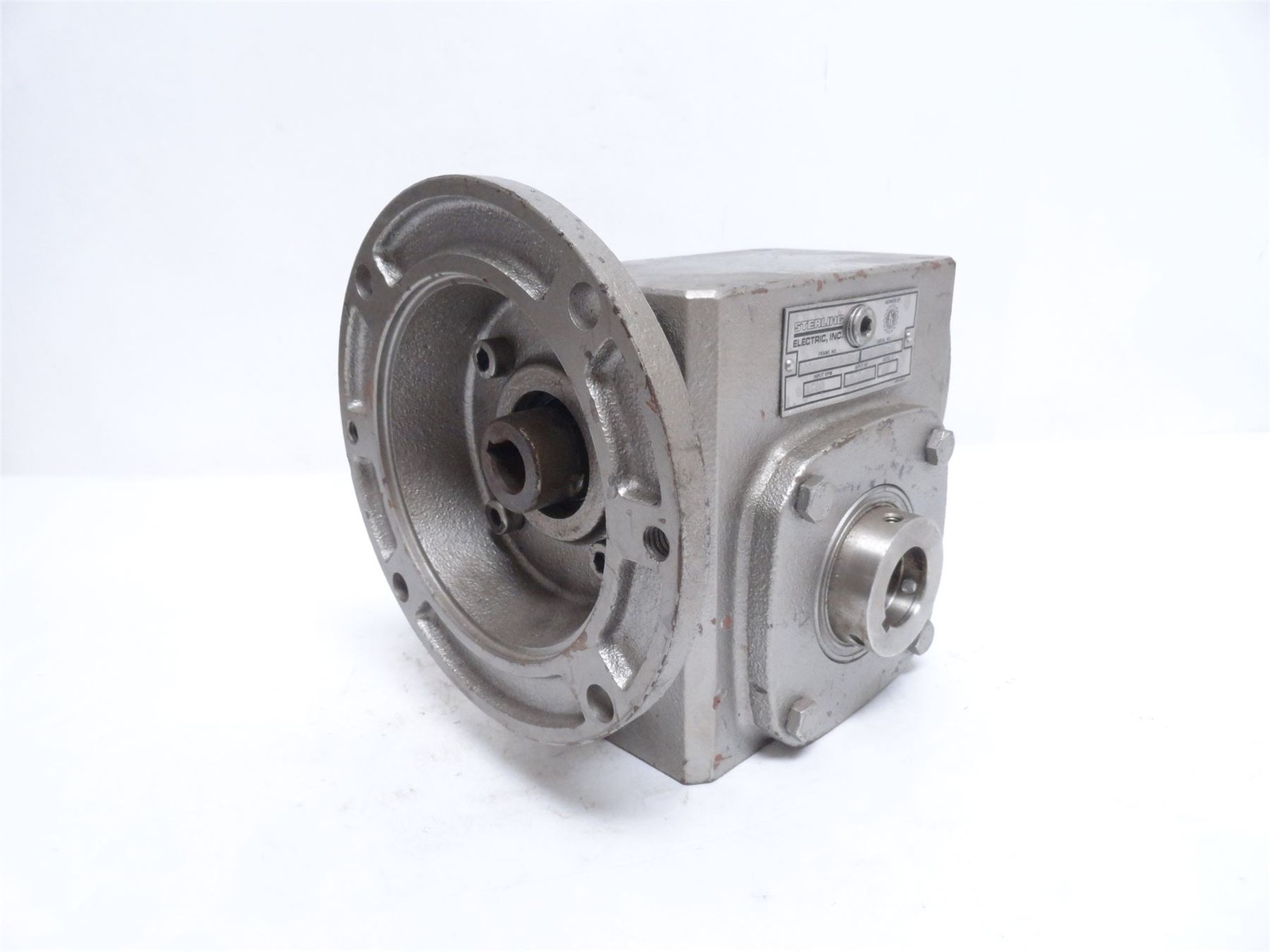 249223 Used; Sterling 2206FHQ02056111 Gear reducer; 20:1 Ratio; RA