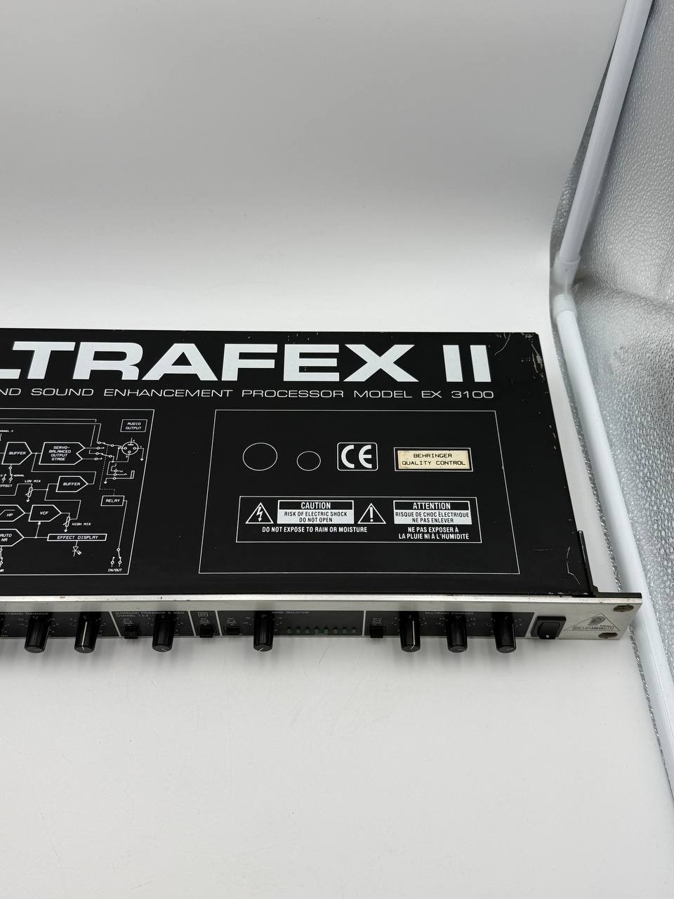 Behringer Ultrafex II EX3100 multiband sound enhancement processor excellent