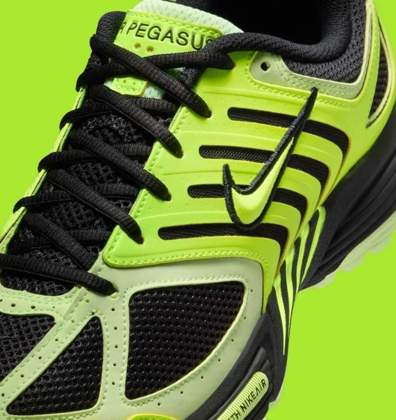 Nike Air Pegasus 2K5 Mens Size Volt Black Barely Volt HQ5403 700 Sneaker Shoes