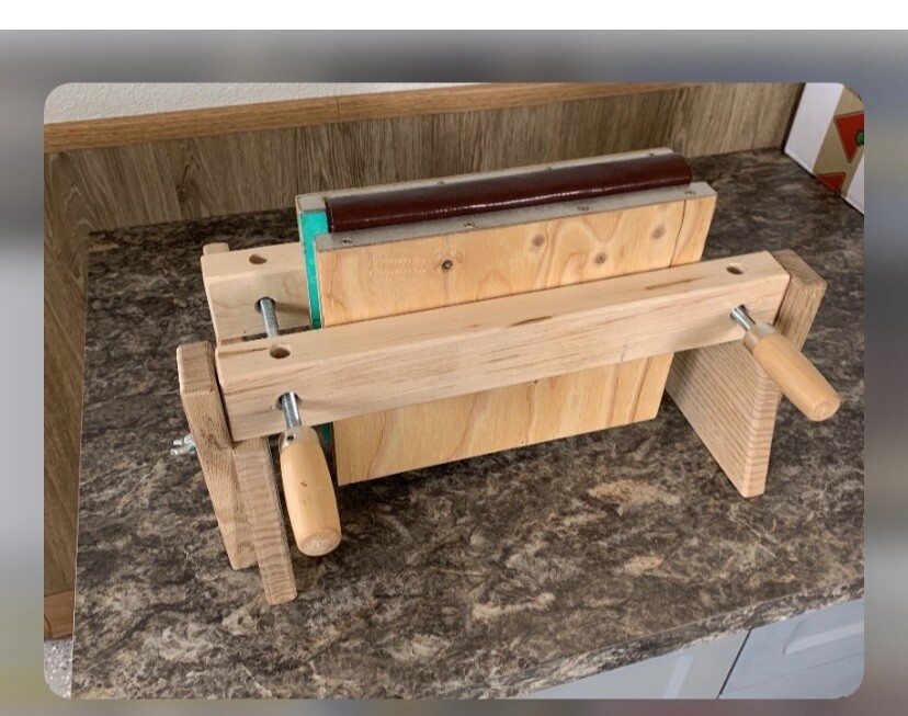 Book binding press