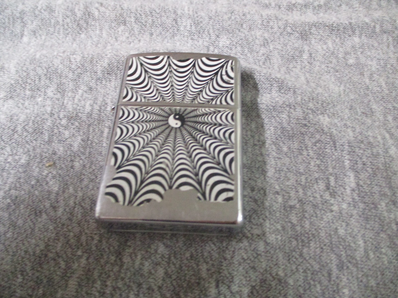 ZIPPO YIN YANG LIGHTER