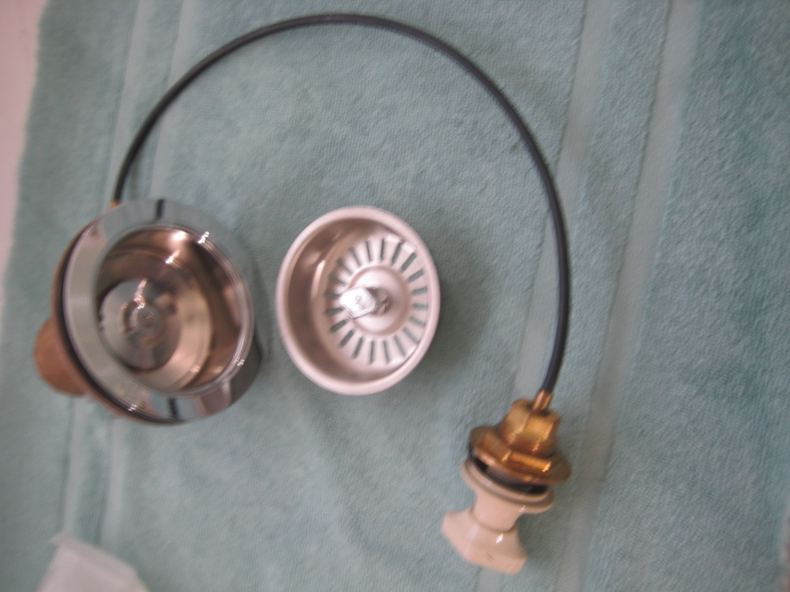 ACRIFORM ADVANTAGE KD3 CABLE CONTROL KITCHEN SINK DRAIN  chrome w/ ALMOND  knob