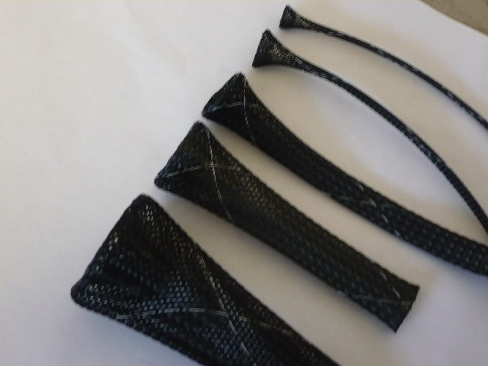 1/4" EXPANDABLE SLEEVING HEAVY WEAVE FLAME RETARDANT bl/wh.tr 25ft TECHFLEX