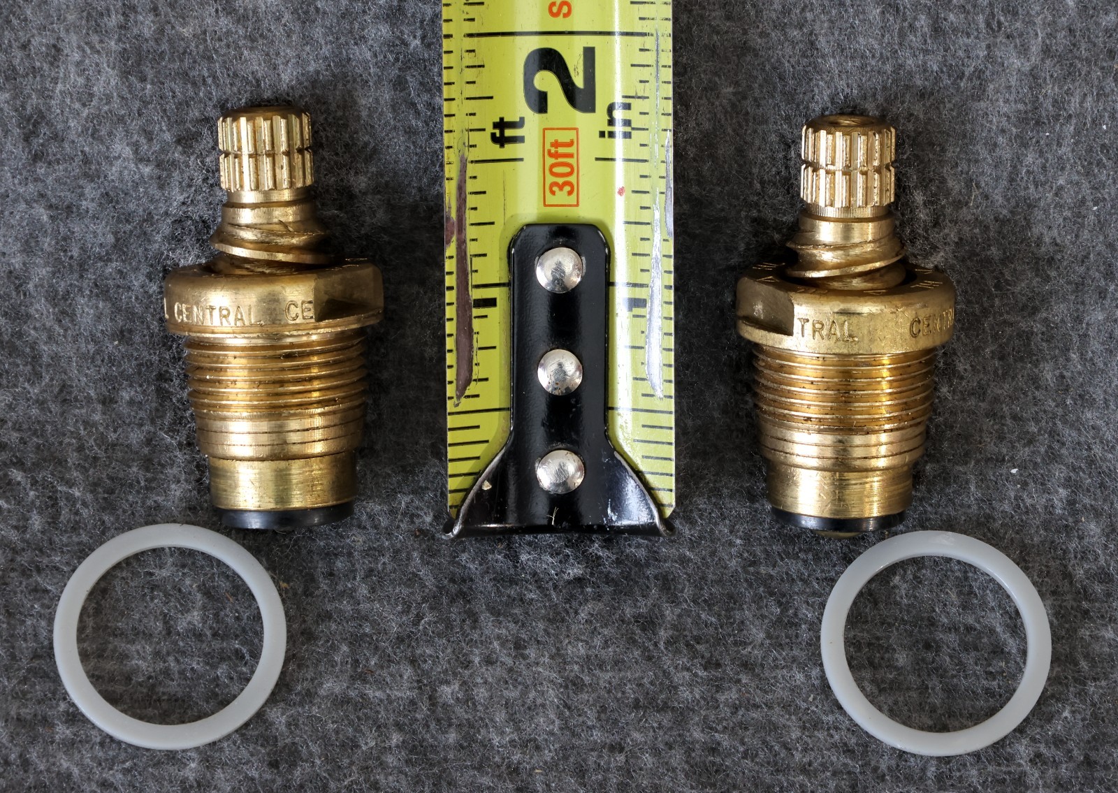 CENTRAL BRASS FAUCET REPLACEMENT STEMS, HOT/COLD PAIR, G-454-EL & G-454-ER   NEW