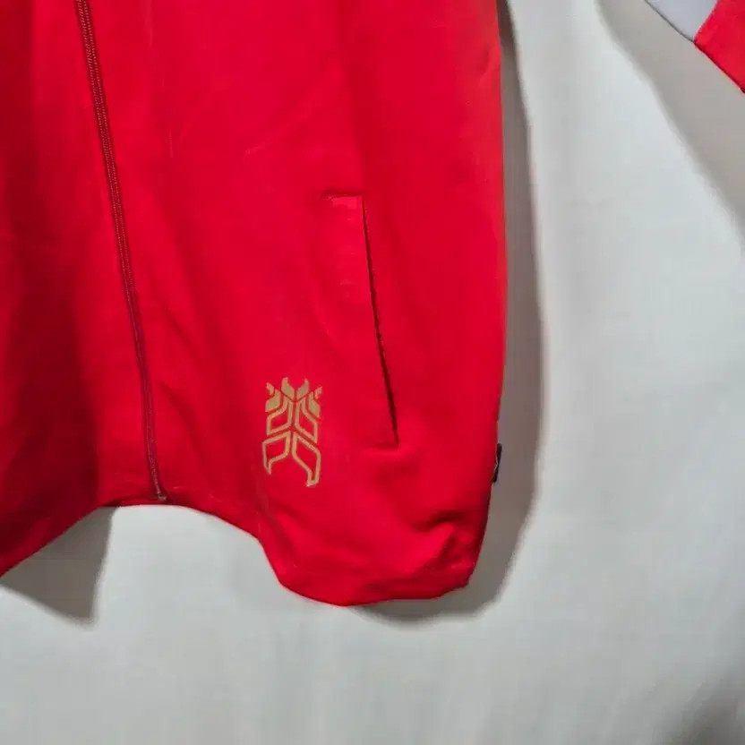 Umbro Jersey Zip-up Jacket, Casual Style, Size 105