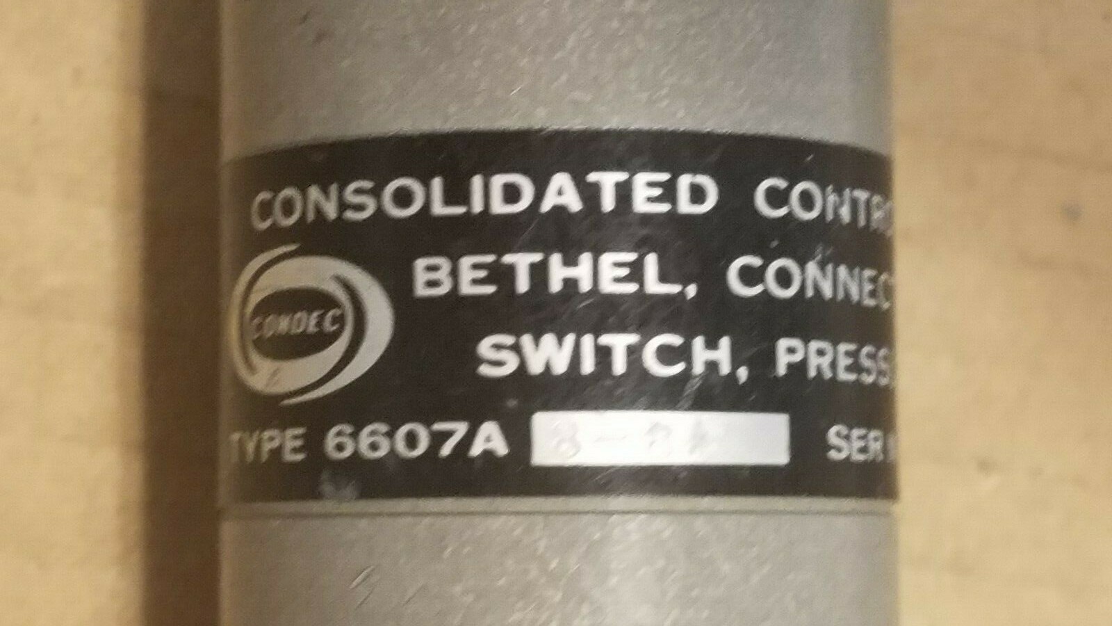 Consolidated Controls Type 6607A8-8A Pressure Switch Adjustable PSI Condec U1385
