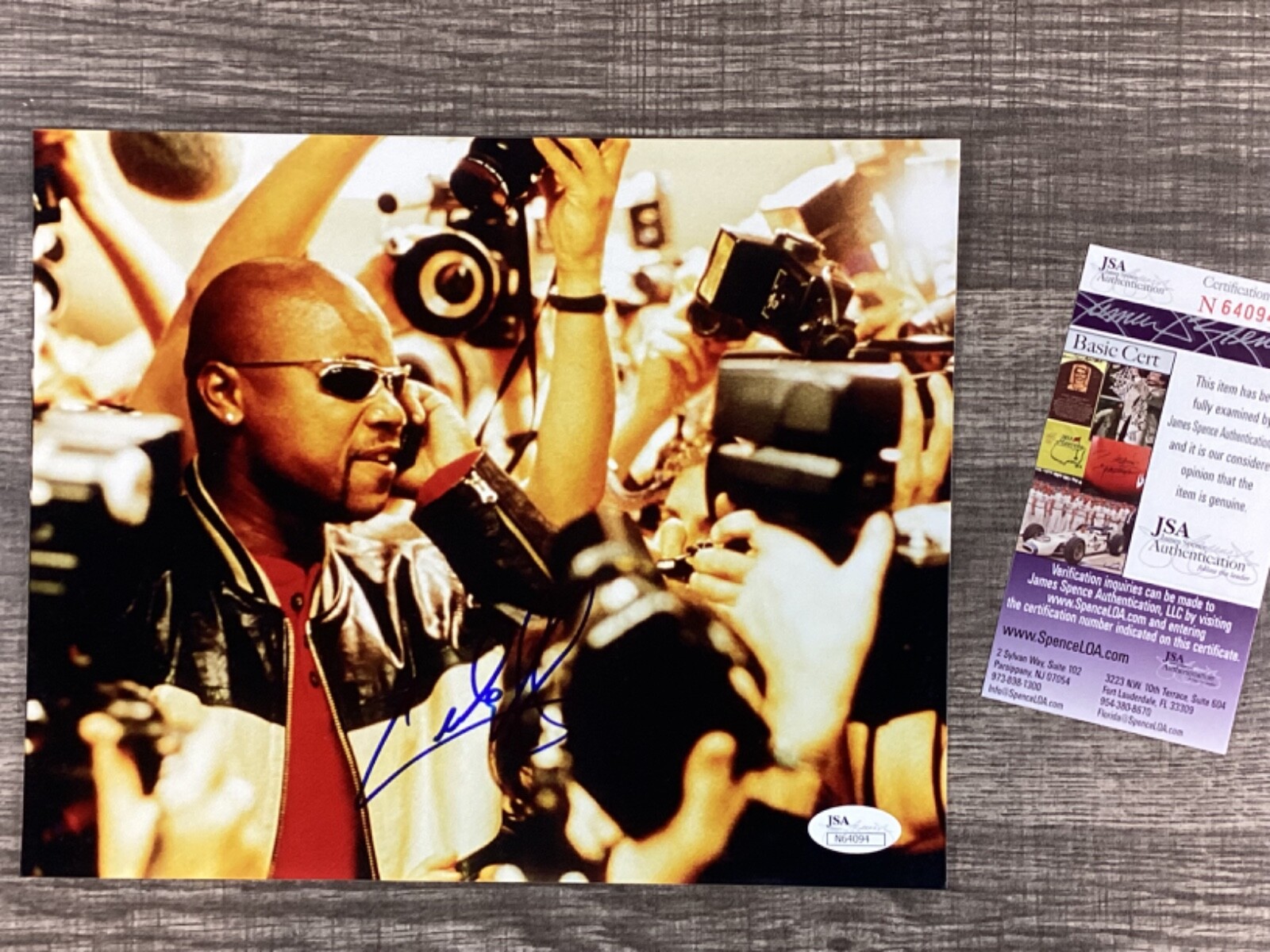 (SSG) Sexy CUBA GOODING, JR Signed 10X8 Color "Jerry Maguire" Photo with JSA COA
