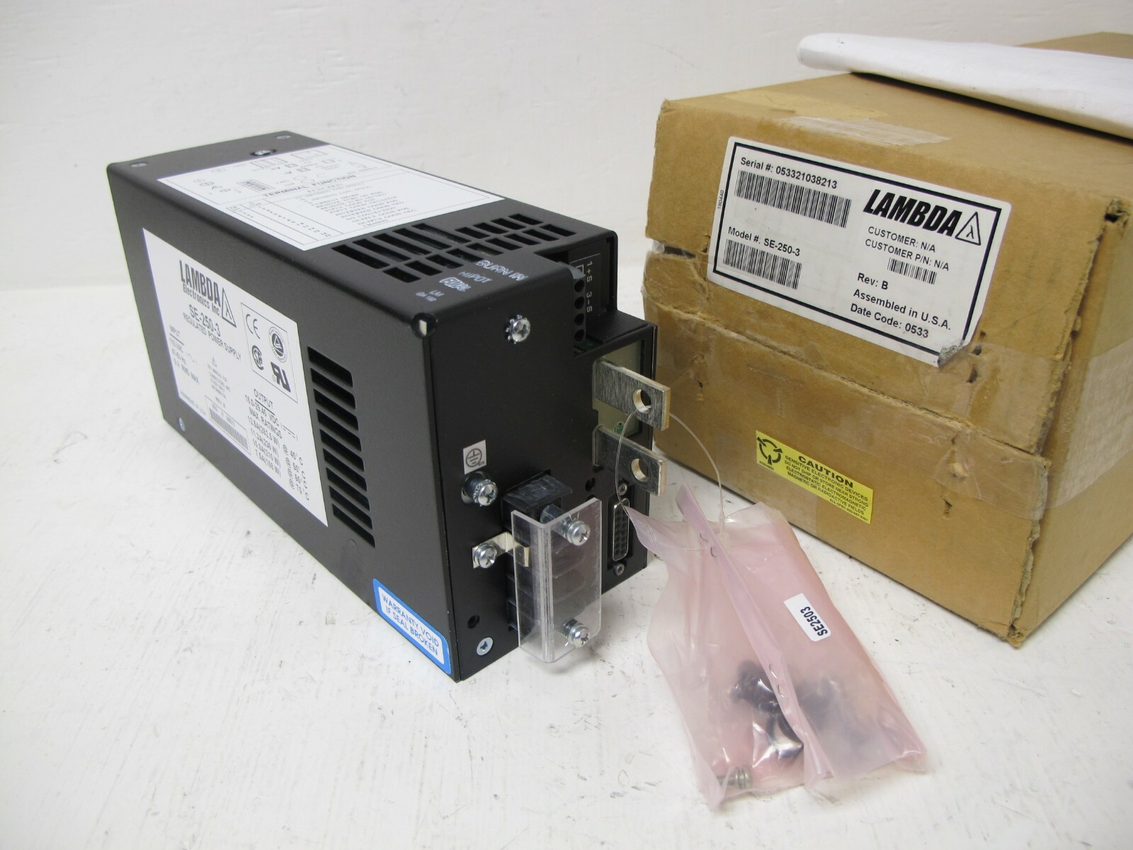 NEW Lambda Electronics SE-250-3 Regulated Power Supply Unit SE2503 115 VAC VDC