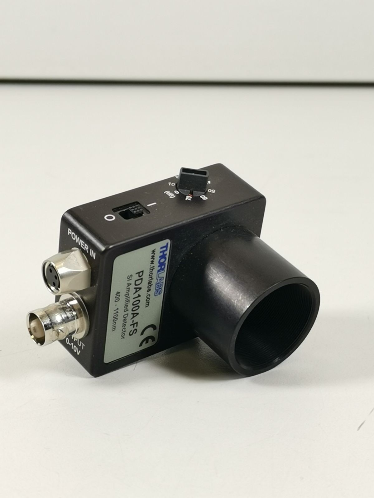 THORLABS PDA100A-FS PDA100A SI Amplified Detector 400-1100nm