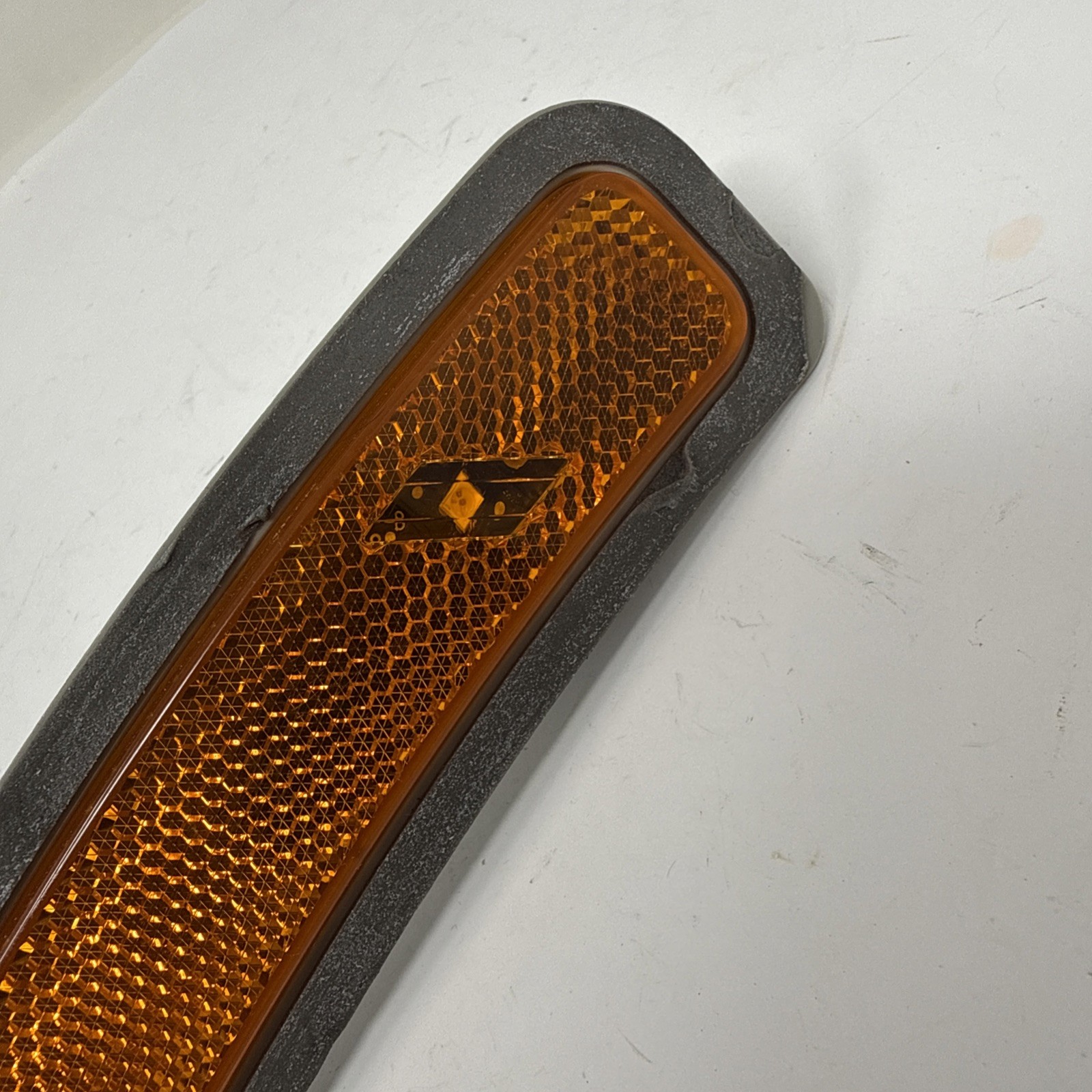 23-25 BMW 7 SERIES LEFT REFLECTOR PANEL LIGHT LAMP SIDE 63149880027 OEM