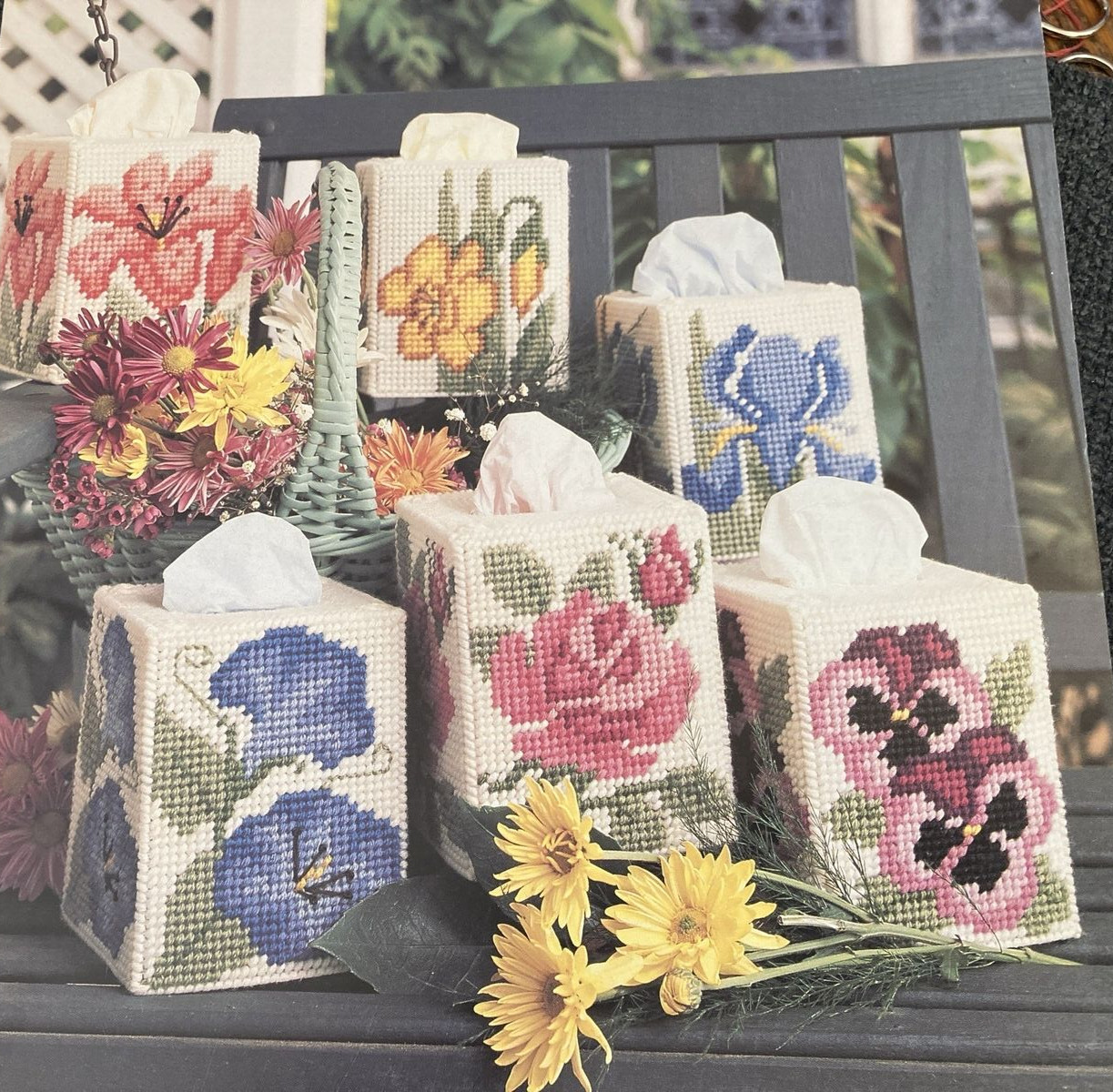 Vtg Rare Leisure Arts FLORAL TISSUE COVERS in plastic canvas 1989 leaflet #1214