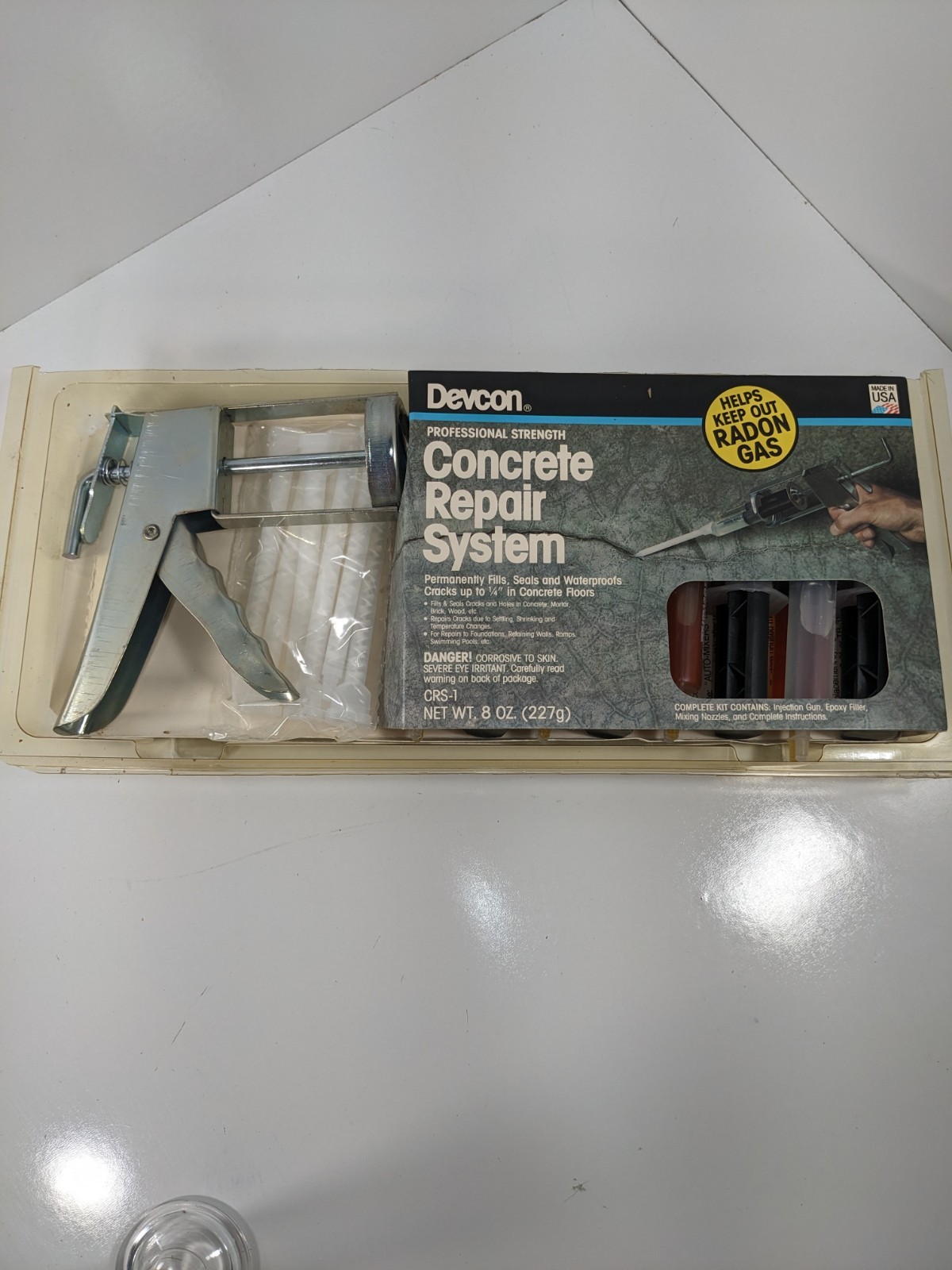 Devcon Double Epoxy Pro Concrete Crack Repair System 8 Injectors and Tool Kit