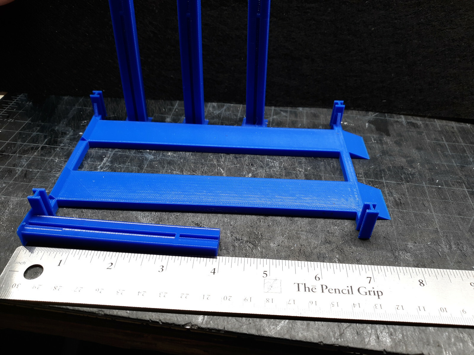 4 post model car lift 1:24 1:25 scale KIT Diorama Assembly required