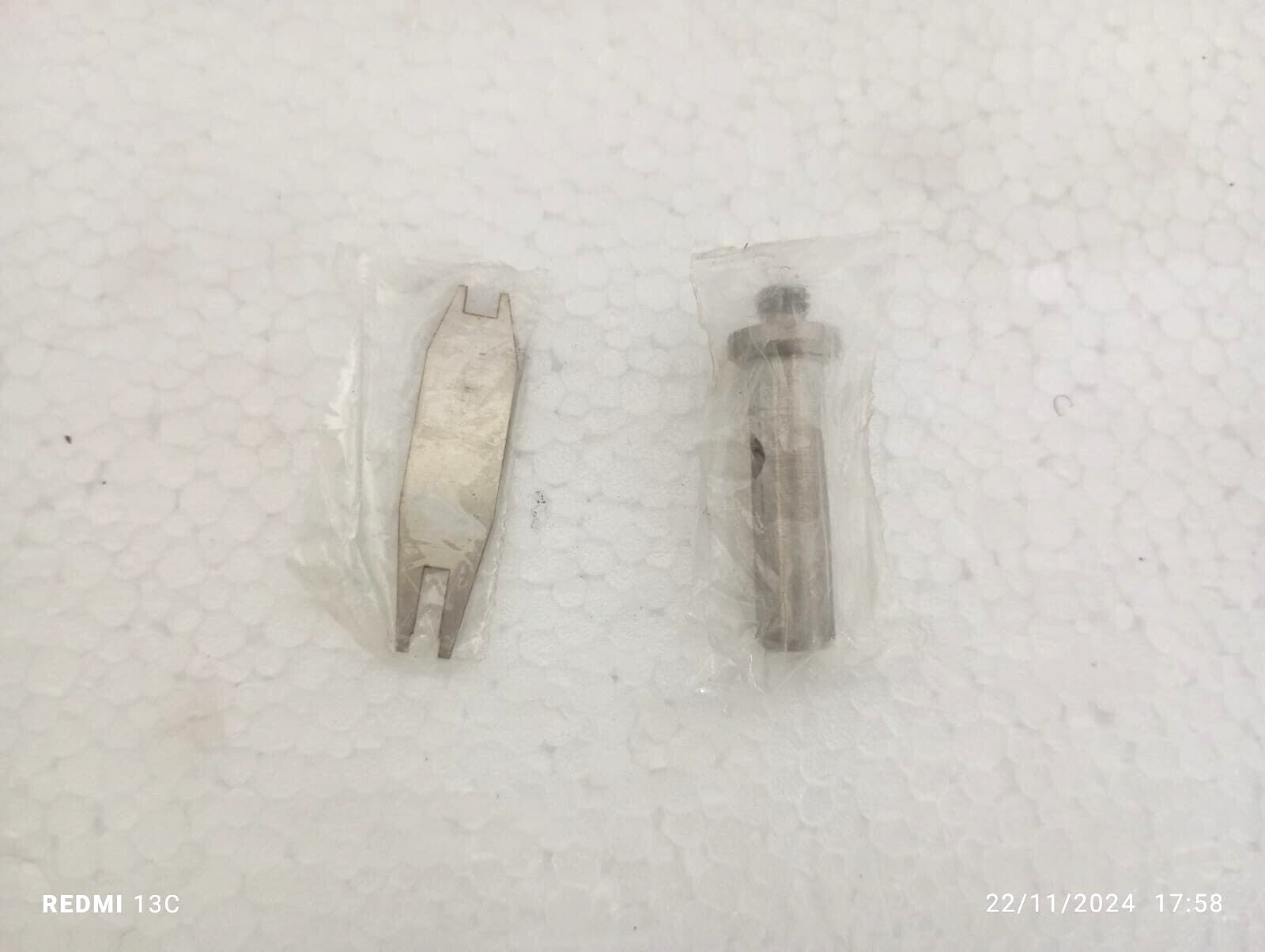 Mitutoyo HH-140 hardness testing unit