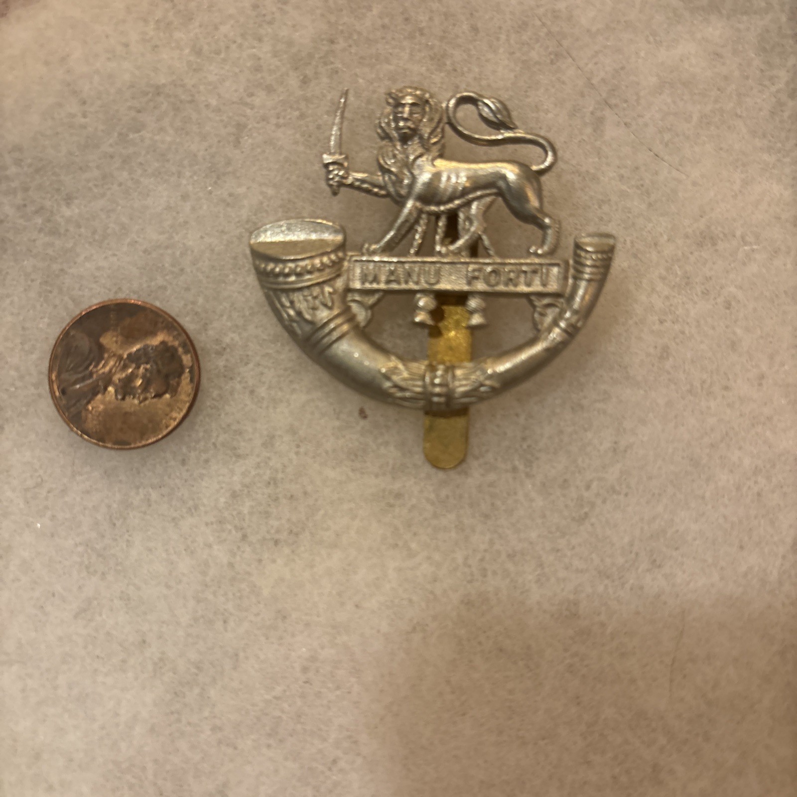 Original WW2 British Army Cap Badge - Herefordshire Light Infantry