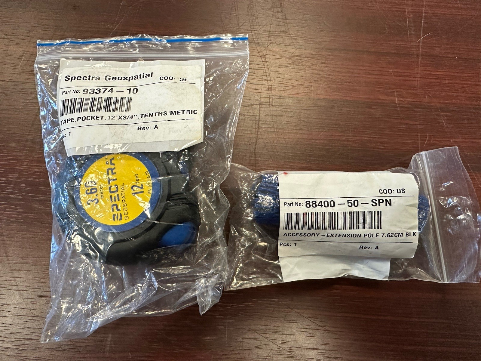 Spectra Precision SP60 GNSS Receiver Kit – Excellent Condition – Complete Kit