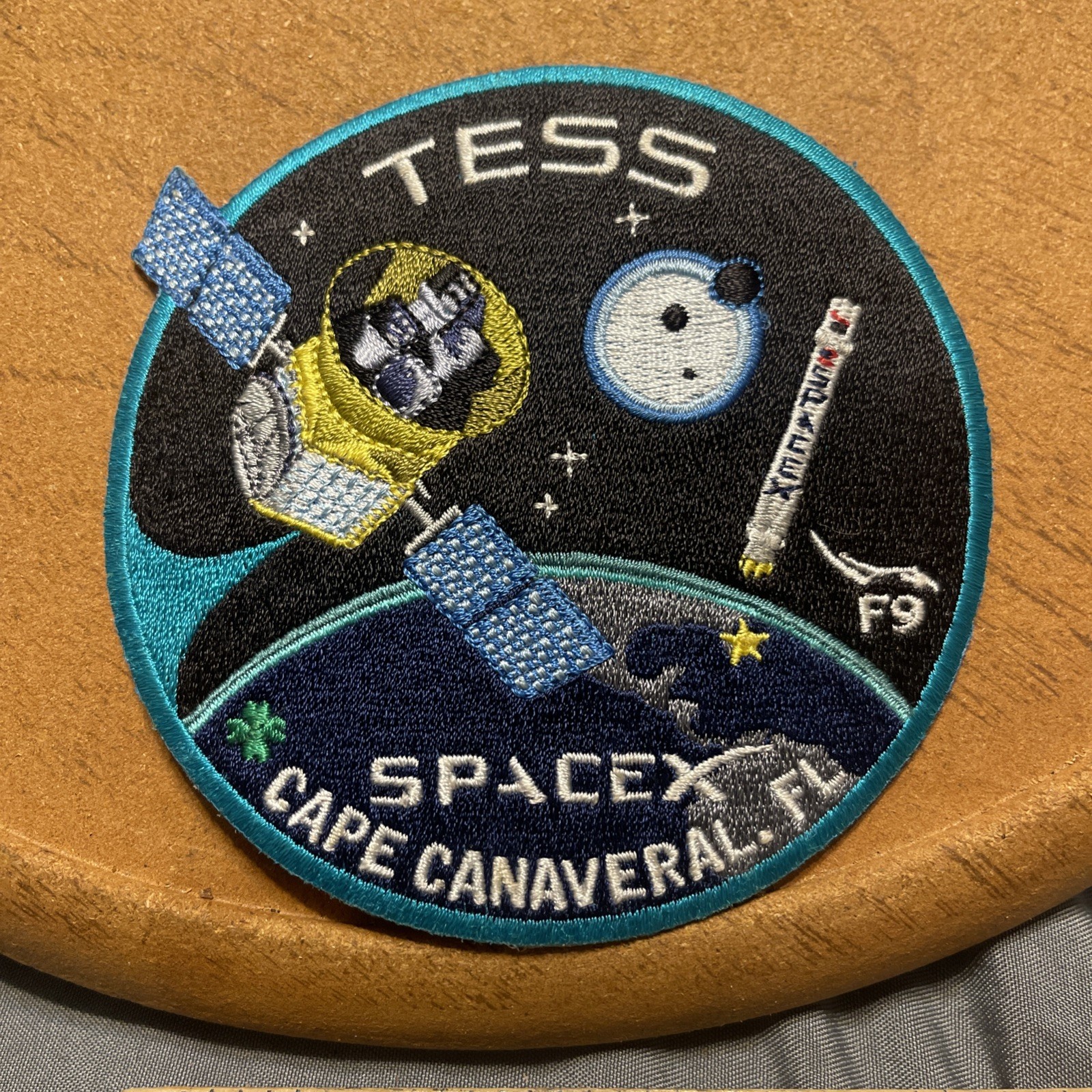 Authentic TESS SPACEX FALCON-9 - CCAFS Launch SATELLITE Mission Employee PATCH