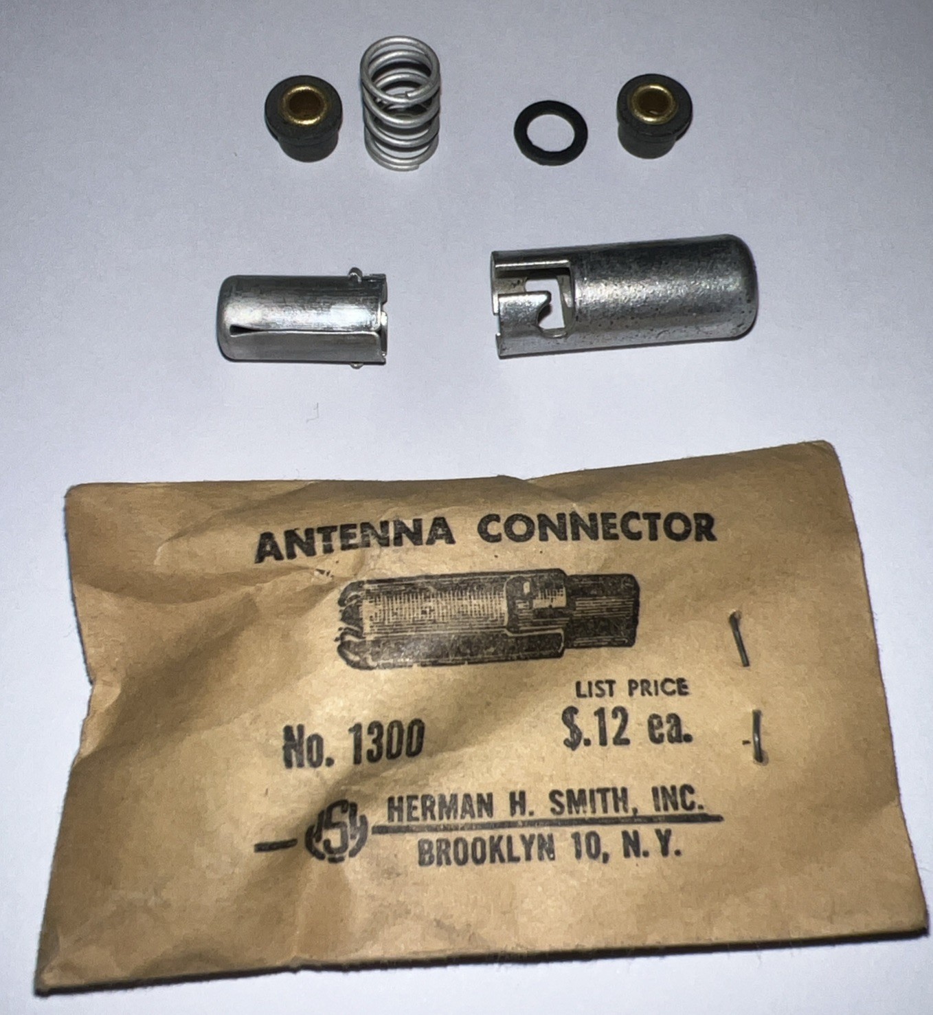 HH SMITH Antenna Connector No. 1300  New in Package.