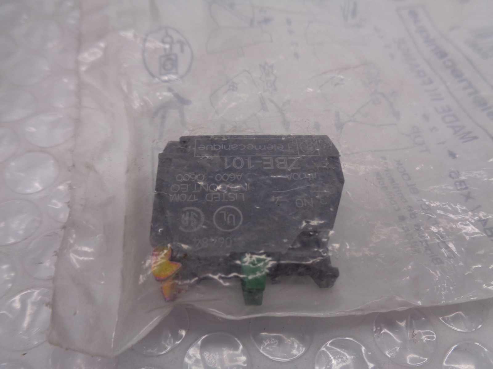 TELEMECANIQUE ZBE101 CONTACT BLOCK NSMP