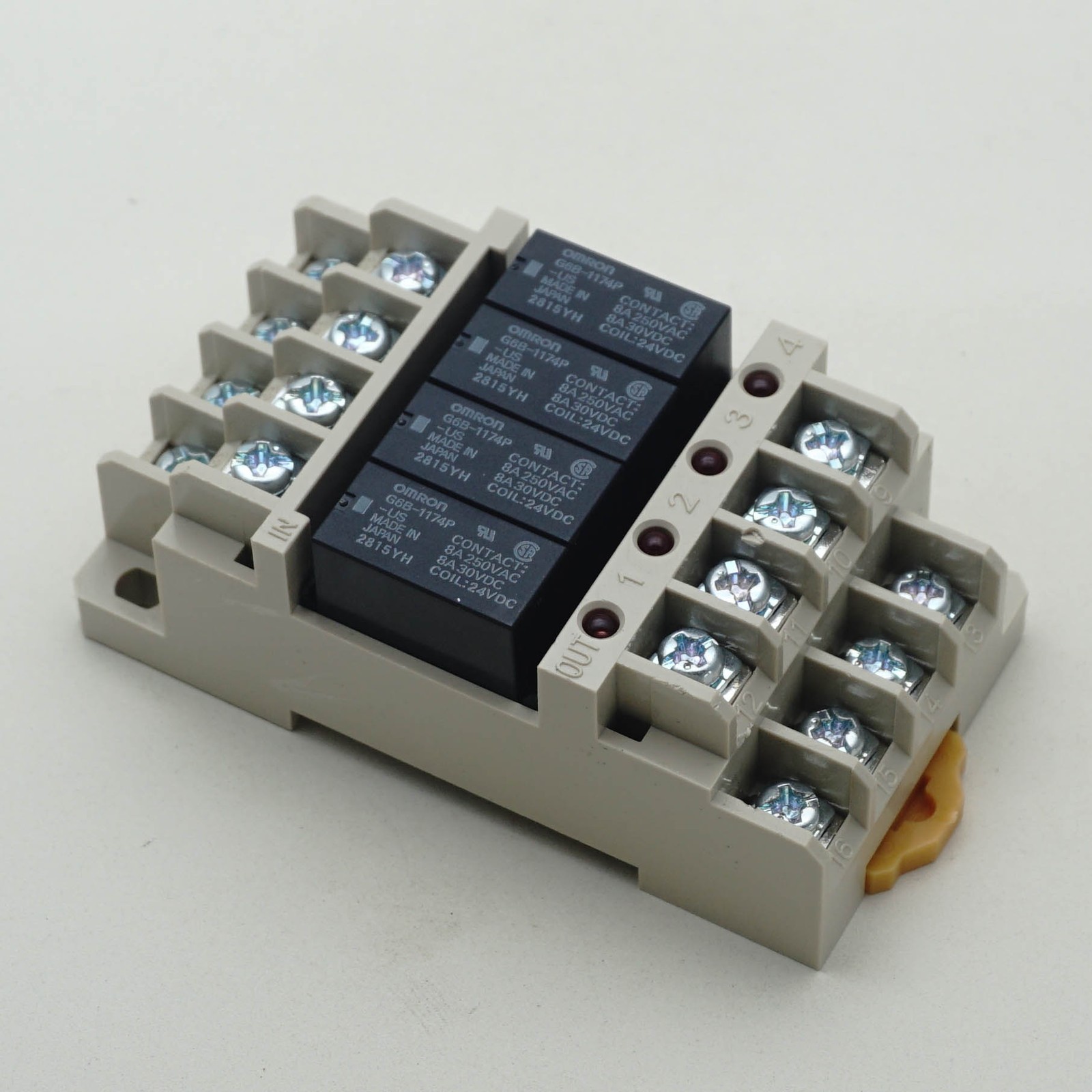 G6B-4BND 24VDC Terminal Relay Socket w/(4pcs)G6B-1174P-FD-US 24VDC  x 1 Set NEW