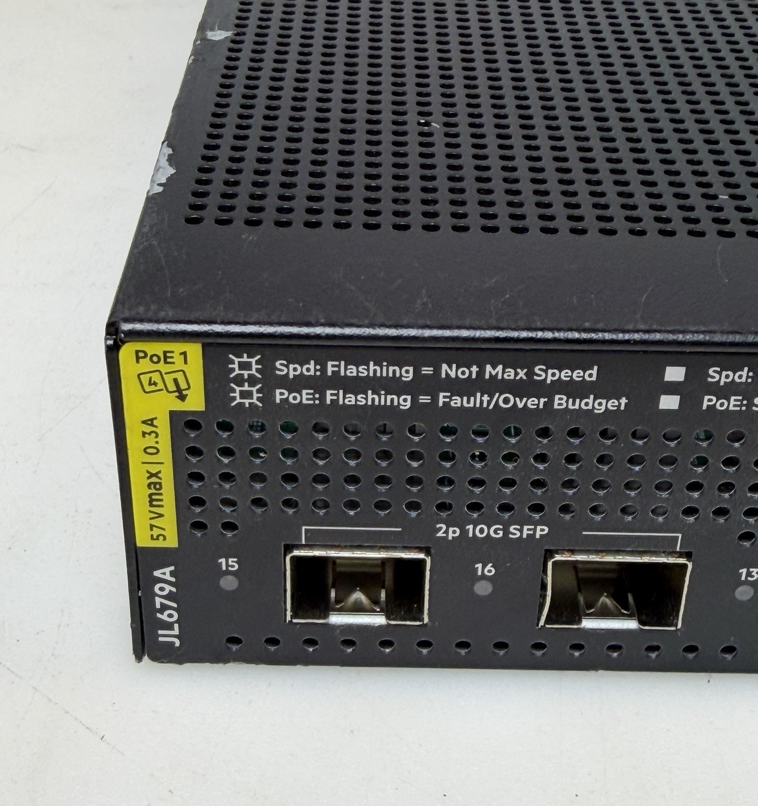 HPE Aruba Networking CX 6100 managed switch, model JL679A